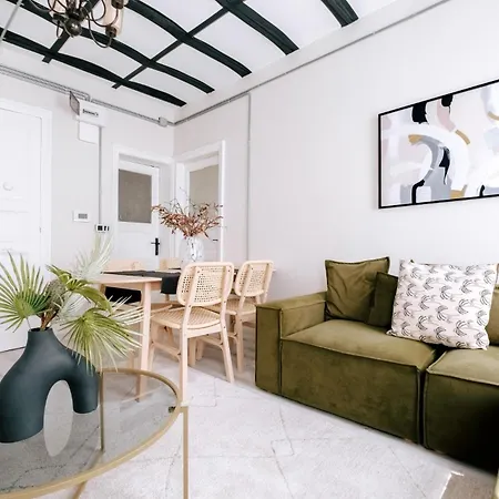 Modern Renovated Flat In The Heart Of Istiklal