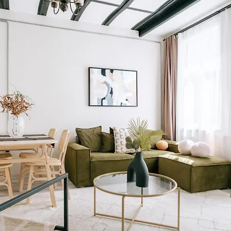 Modern Renovated Flat In The Heart Of Istiklal *